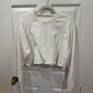 NIA cropped white sweatshirt